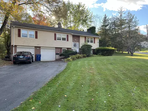 41 Overlook Dr, Windsor, CT 06095 photo 1