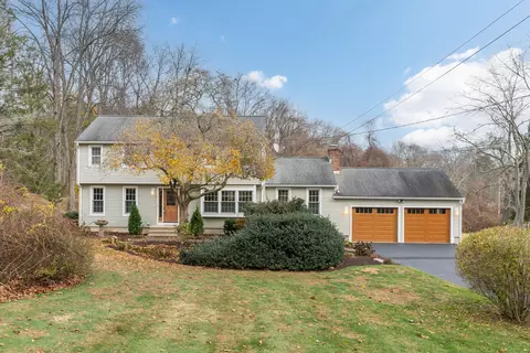 29 Puritan Ln, Madison, CT 06443