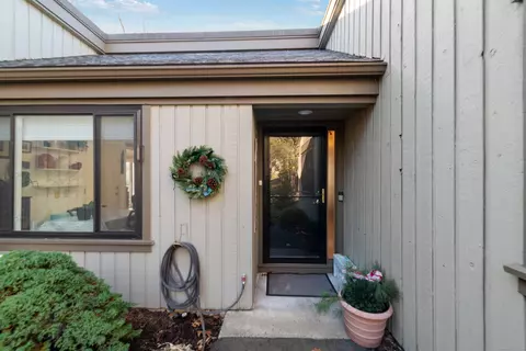 26 Heritage Crst #A, Southbury, CT 06488