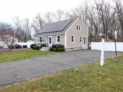 130 Putney Dr, West Haven, CT 06516
