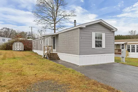 85 Circle Dr, Stonington, CT 06378