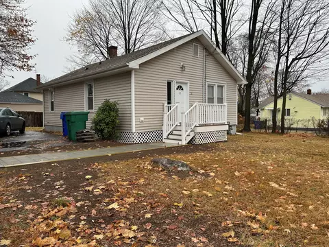 26 Marguerite Ave, Bloomfield, CT 06002