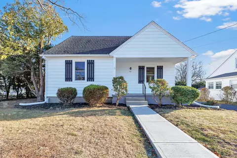 67 Kohary Dr, Milford, CT 06460