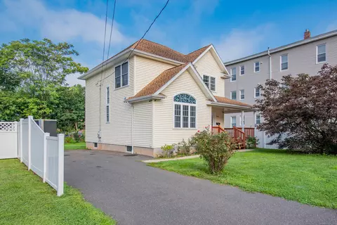213 Glen St, New Britain, CT 06051