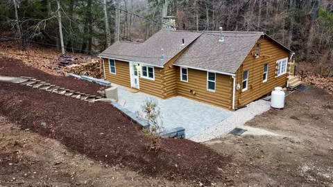 310 Salmon Brook St # R, Granby, CT 06035