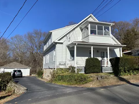 3 Hunters Ln, Ansonia, CT 06401