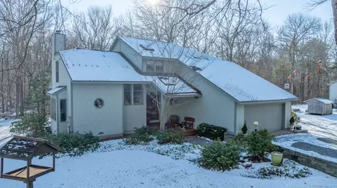 70 Laurel Dr, Voluntown, CT 06384