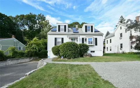 37 Alexander Ave, Waterbury, CT 06705