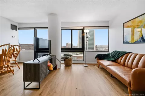 127 Greyrock Pl #1205, Stamford, CT 06901