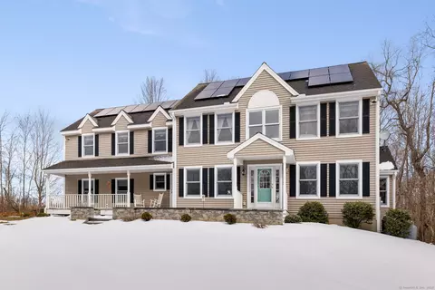 48 Whitbeck Rd, New Hartford, CT 06057