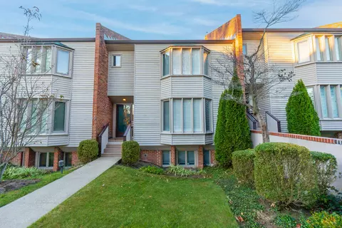 101 Lewis St #I, Greenwich, CT 06830