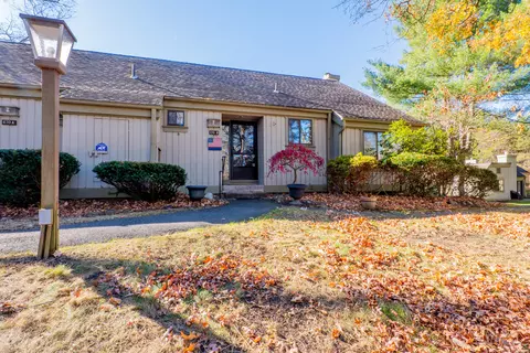 670 Heritage Vlg #B, Southbury, CT 06488