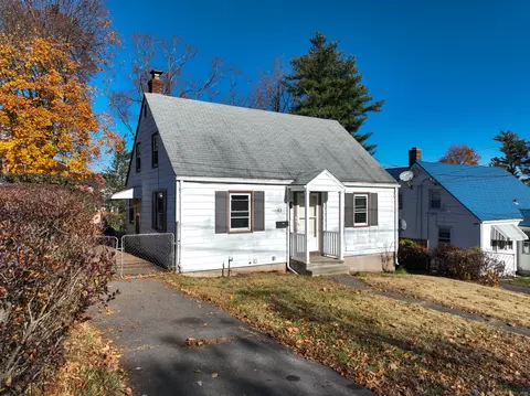 62 Branford St, Hartford, CT 06112