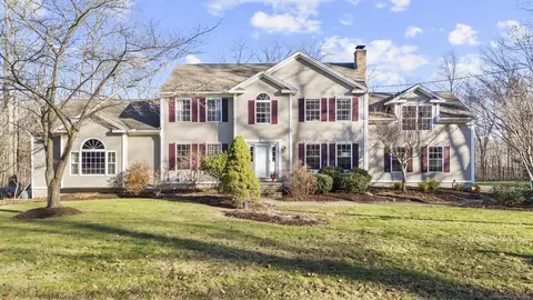 3 Sarah Dr, Oxford, CT 06478