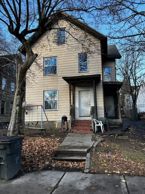 72 Burton St, Waterbury, CT 06704