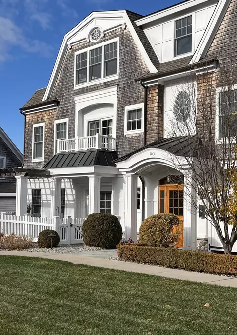 103 Main St #1201, Stonington, CT 06378
