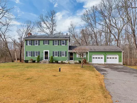 239 Green Hollow Rd, Killingly, CT 06239