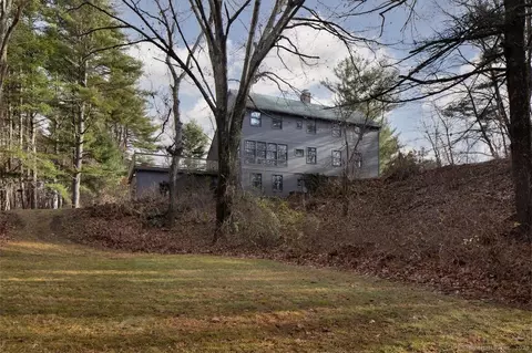 200 Low Rd, Sharon, CT 06069