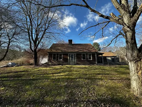 396 W Thompson Rd, Thompson, CT 06277