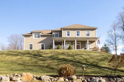 340 Burr Hall Rd, Middlebury, CT 06762