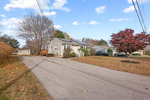 47 Breezy Knls, Mystic, CT 06355