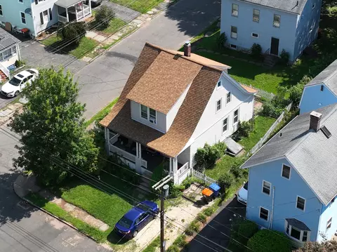 47 Elliott St, Meriden, CT 06451