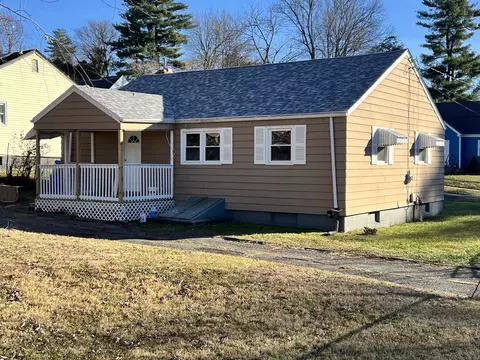 84 Simpson St, Hartford, CT 06112