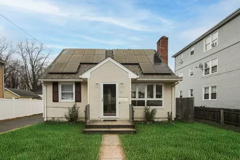 25 Kenyon Pl, East Hartford, CT 06108