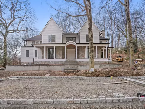 30 Benenson Dr, Greenwich, CT 06807