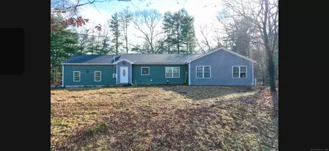 33 Quinebaug Dr, Killingly, CT 06239