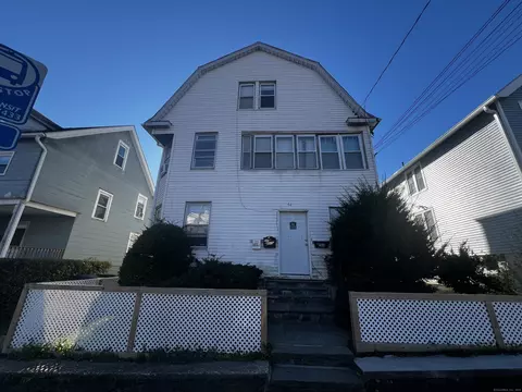 64 W Broad St, Stamford, CT 06902
