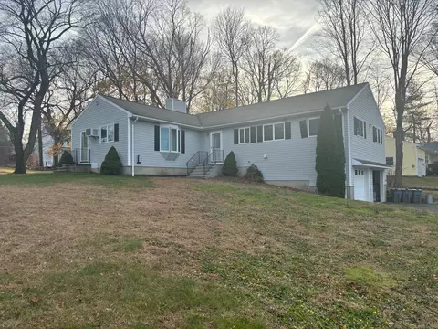 2 Haley St, Danbury, CT 06811