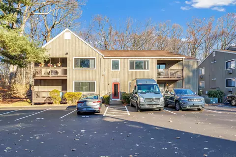 3004 Madison Ave #B, Bridgeport, CT 06606