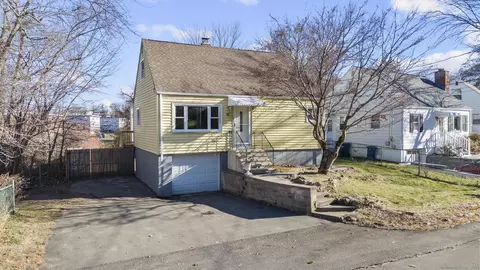 91 Dogburn Rd, West Haven, CT 06516