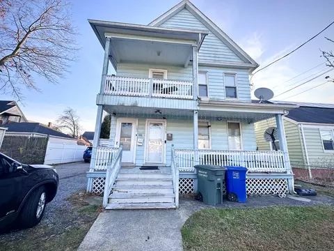 578 Granfield Ave, Bridgeport, CT 06610