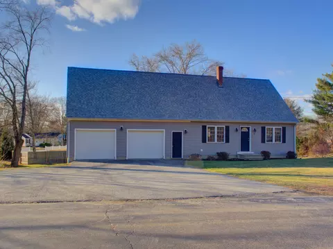 15 Kent St, Killingly, CT 06239