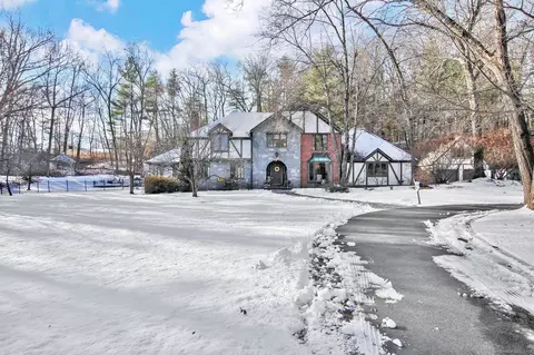 217 Brainard Rd, Enfield, CT 06082