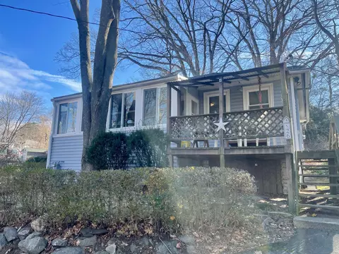 26 Fortuna St, Waterbury, CT 06706