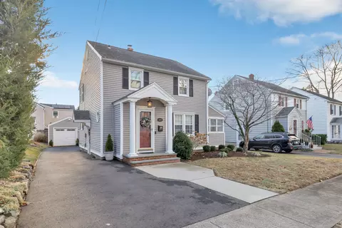 389 Glenridge Rd, Stratford, CT 06614