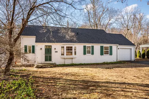765 Mountain Rd, West Hartford, CT 06117