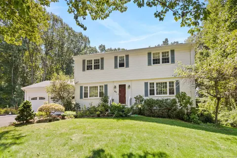 80 Fairview Dr, South Windsor, CT 06074
