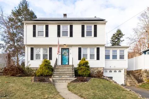 2 Park Ave, Naugatuck, CT 06770