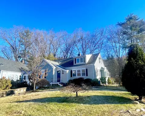 90 Secret Lake Rd, Avon, CT 06001