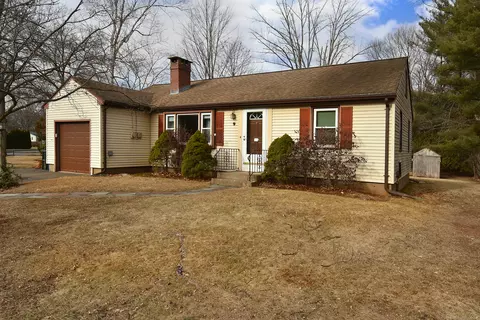 9 School St, Berlin, CT 06037