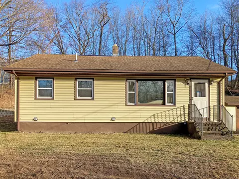 143 Thompson St, East Haven, CT 06513