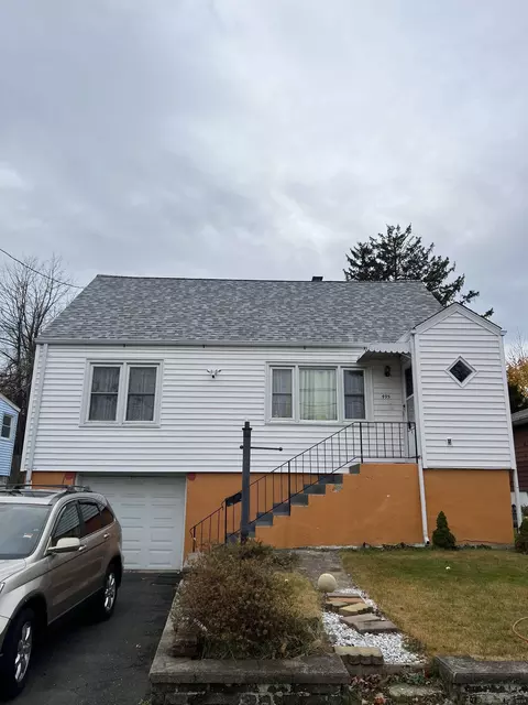 495 Hart St, Bridgeport, CT 06606