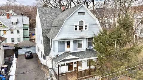 90 Ridgewood St, Waterbury, CT 06710