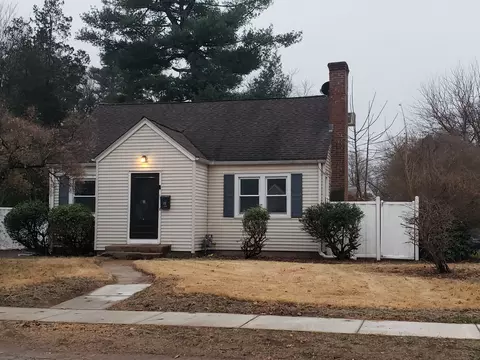 22 Chester Dr, Manchester, CT 06040