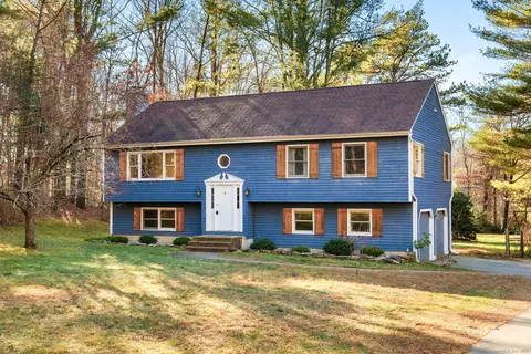 386 Cabin Rd, Colchester, CT 06415