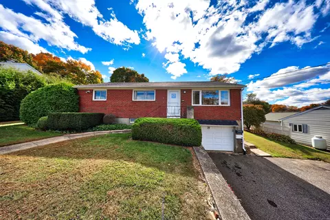 20 Phillips Dr, Watertown, CT 06779